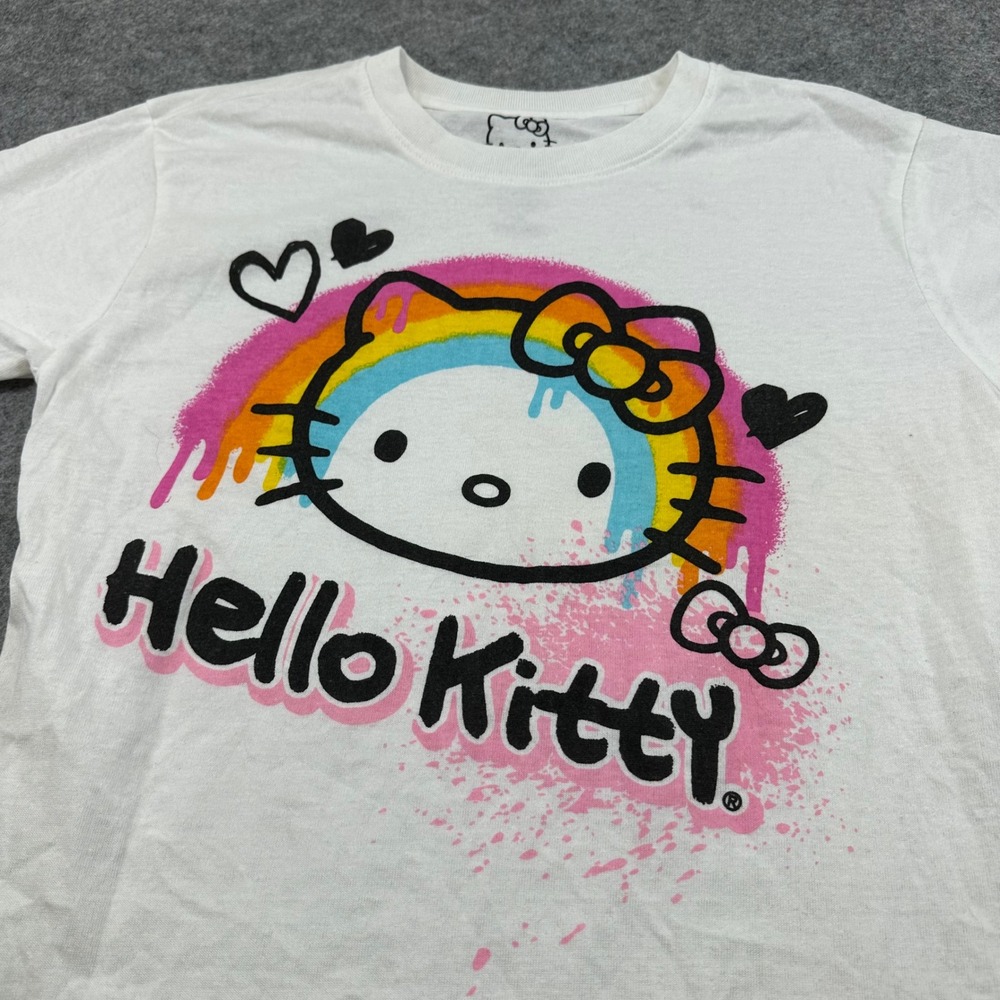 Sanrio Hello Kitty T-Shirt Womens Medium White Rainbow Graphic Tee Short Sleeve‎